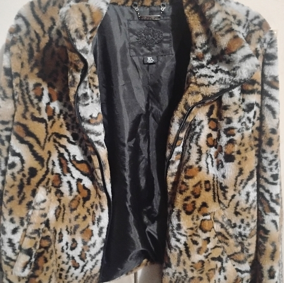 Faux Fur Leopard Jacket - Picture 1 of 10